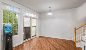 41758 CYNTHIA Ter, Aldie, VA 20105