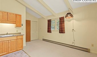 455 Boulder Gardens Rd, Banner Elk, NC 28604