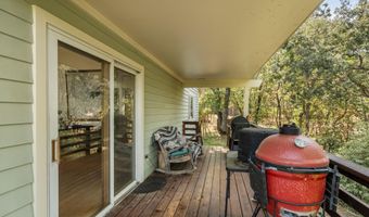 585 Nyla Ln, Ashland, OR 97520