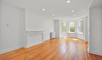 322 E CAPITOL St NE, Washington, DC 20003