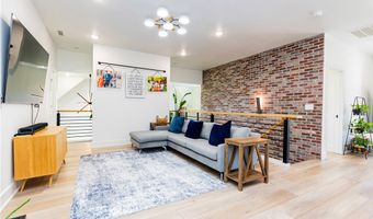 10901 Old Fashion Dr, Bentonville, AR 72713