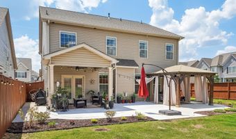 801 Deepwood Ct, Boiling Springs, SC 29316