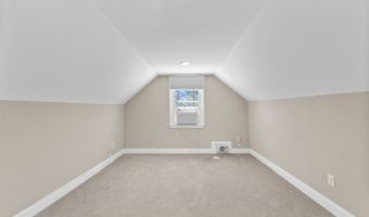 19 Boonton St, Andover, NJ 07801
