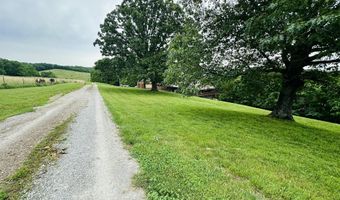 300 Round Up Ln, Bakersfield, MO 65609