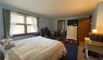 4207 S County Trl, Charlestown, RI 02813