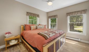 28 Upper Lead Mountain Pond Rd, Aurora, ME 04408