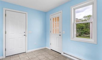 33 Upland Way, Barrington, RI 02806