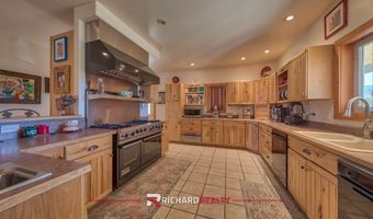 6 Bear Creek Rd, Cody, WY 82414