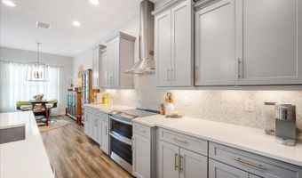 6412 GRENADA ISLAND Ave, Apollo Beach, FL 33572