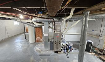 709 N Cedar St, Auburn, IN 46706