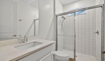 830 MANNS HARBOR Dr, Apollo Beach, FL 33572