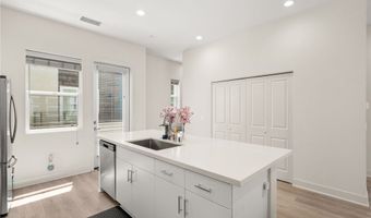 921 E Mason Ln 28, Anaheim, CA 92805