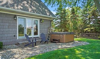 115 Golfside Dr, Alma, MI 48801