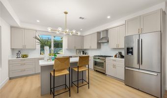 903 Sunset Blvd B, Arcadia, CA 91007