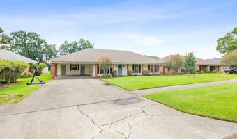 304 Presbytere Pkwy, Lafayette, LA 70503