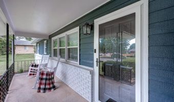 410 Highland Dr, Arkansas City, KS 67005