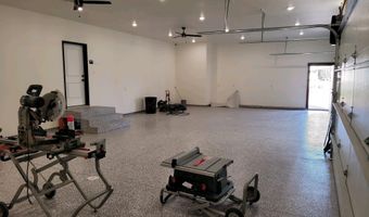 2816 E Sunflower Cir, Brandon, SD 57005