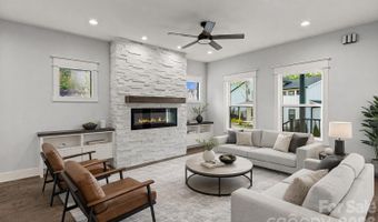 18 Winterhawk Dr, Arden, NC 28704