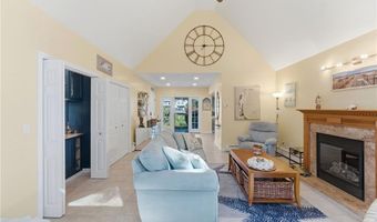 34 Crestwood Ln, Charlestown, RI 02813