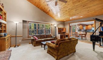 1837 S LEE St, Appleton, WI 54915