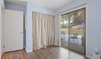 283 Gloucester Ct, Aberdeen, NJ 07747