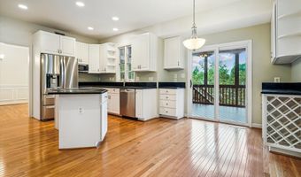 5916 EWING Pl, Alexandria, VA 22310