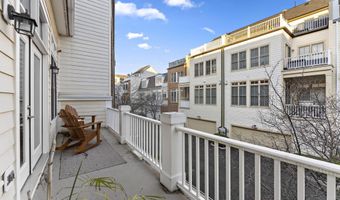 1815 POTOMAC GREENS Dr, Alexandria, VA 22314