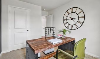 207 Maddox Dr, Aberdeen, NC 28315