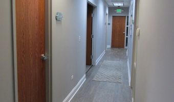 275 Stonegate Rd, Algonquin, IL 60102