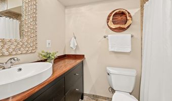 132 S GARFIELD St, Arlington, VA 22204