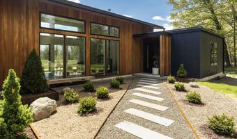 11 Franklin Ln, Accord, NY 12404