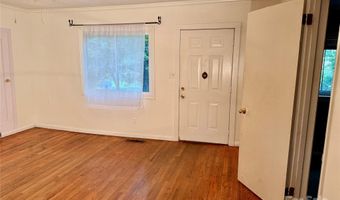 26 Dogwood Ct, Asheville, NC 28805