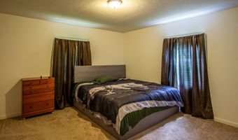 800 Pond Lick Rd, Annville, KY 40402
