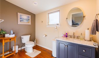 140 W Hawthorne St, Fallbrook, CA 92028