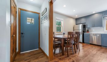 1518 E HARRIET St, Appleton, WI 54915