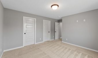 1700 Badger Ln, Auburn, IN 46706