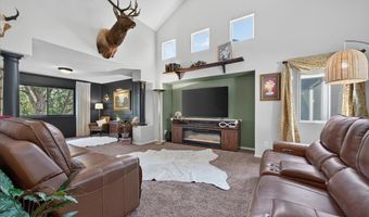1525 SUNNY Hl, Cheyenne, WY 82001