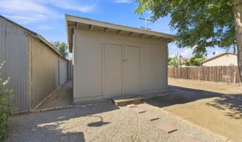 10840 Cedar St, Armona, CA 93202