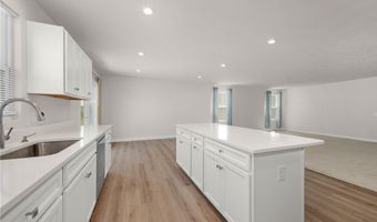 129 Eagle Cir, Amherst, OH 44001