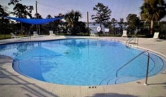 850 Gambier Dr, Alford, FL 32420