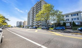 510 Deal Lake Dr 6B, Asbury Park, NJ 07712