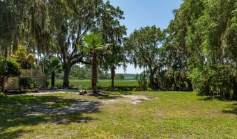 7 Petigru Dr, Beaufort, SC 29902