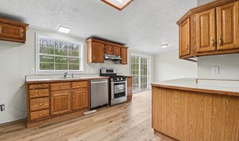 9214 S Cedar Dr, Allendale, MI 49401