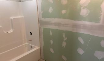 207 NE 2nd St, Adair, OK 74330