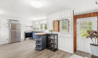 10 Pine St, Alton, NH 03809