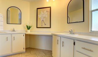 922 Hemlock St, Barefoot Bay, FL 32976