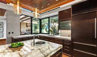 5 Promontory Ridge Dr, Las Vegas, NV 89135