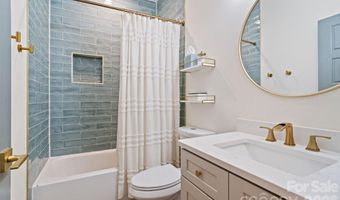 1900 Arnold Dr, Charlotte, NC 28205