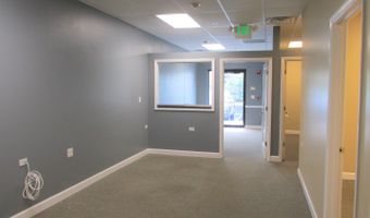 280 Stonegate Rd 280, Algonquin, IL 60102