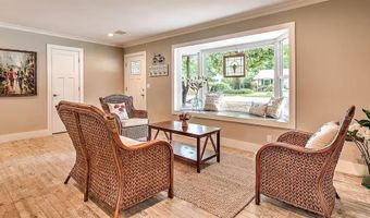 204 SW G St, Bentonville, AR 72712